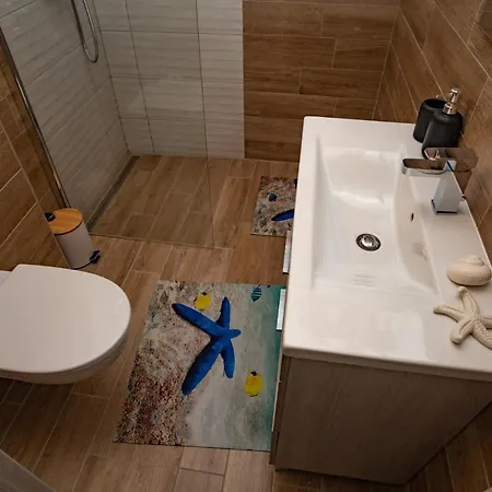 Apartment Sea