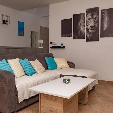 Sea Apartment